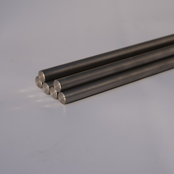 钛合金棒材在医疗器械领域的创新应用